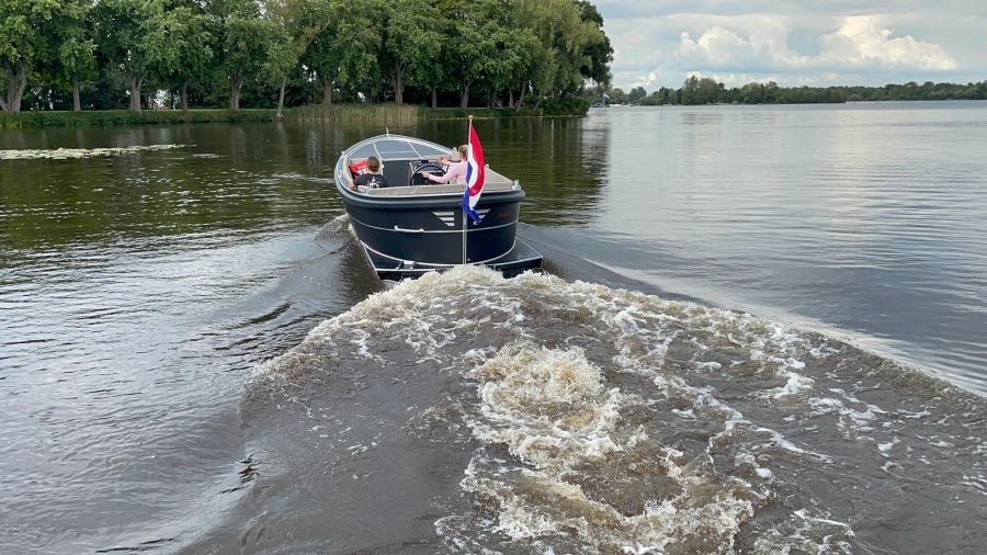 VanVossen 700 cabine sloep 