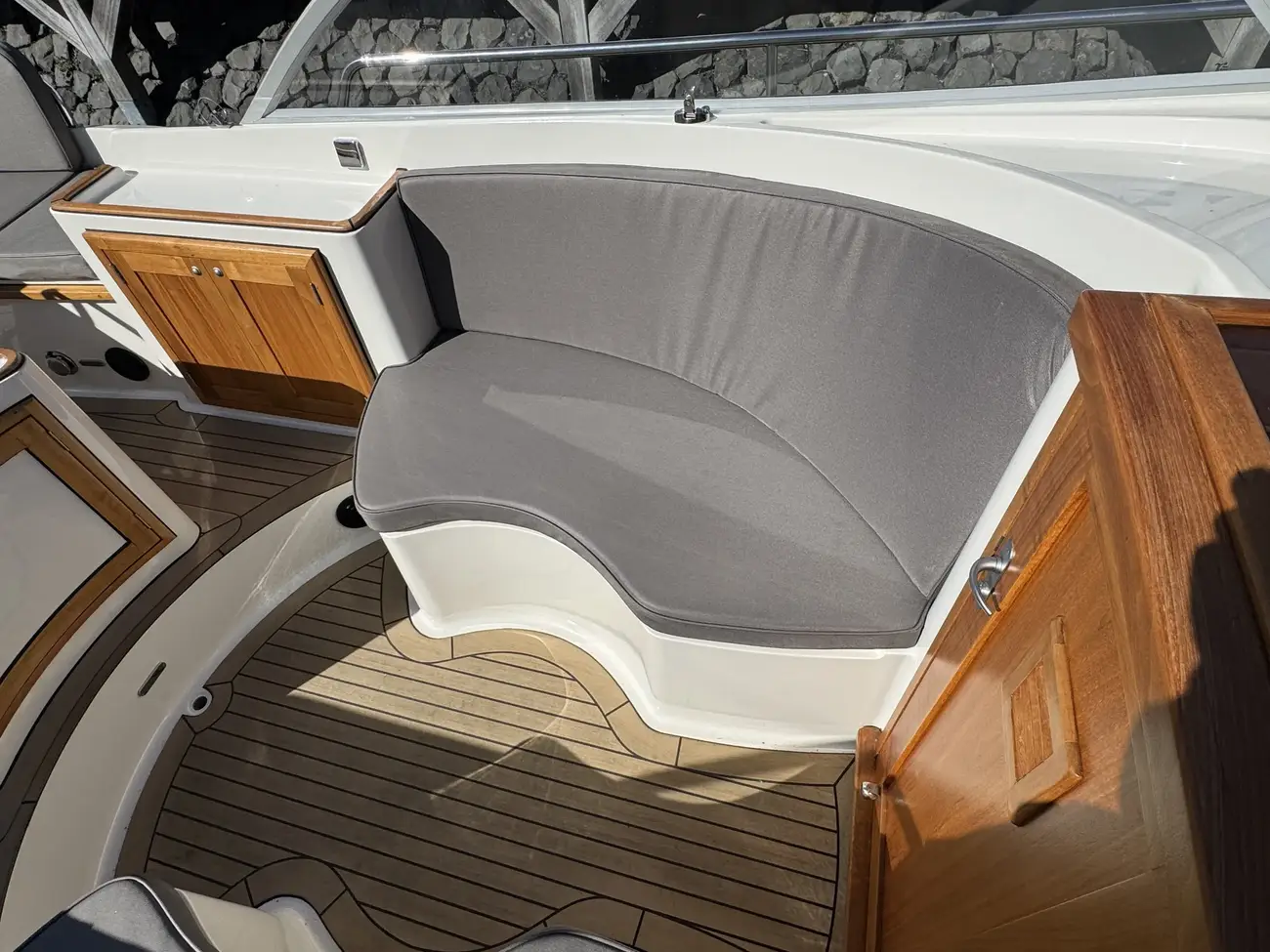 Intercruiser 27 Cabin
