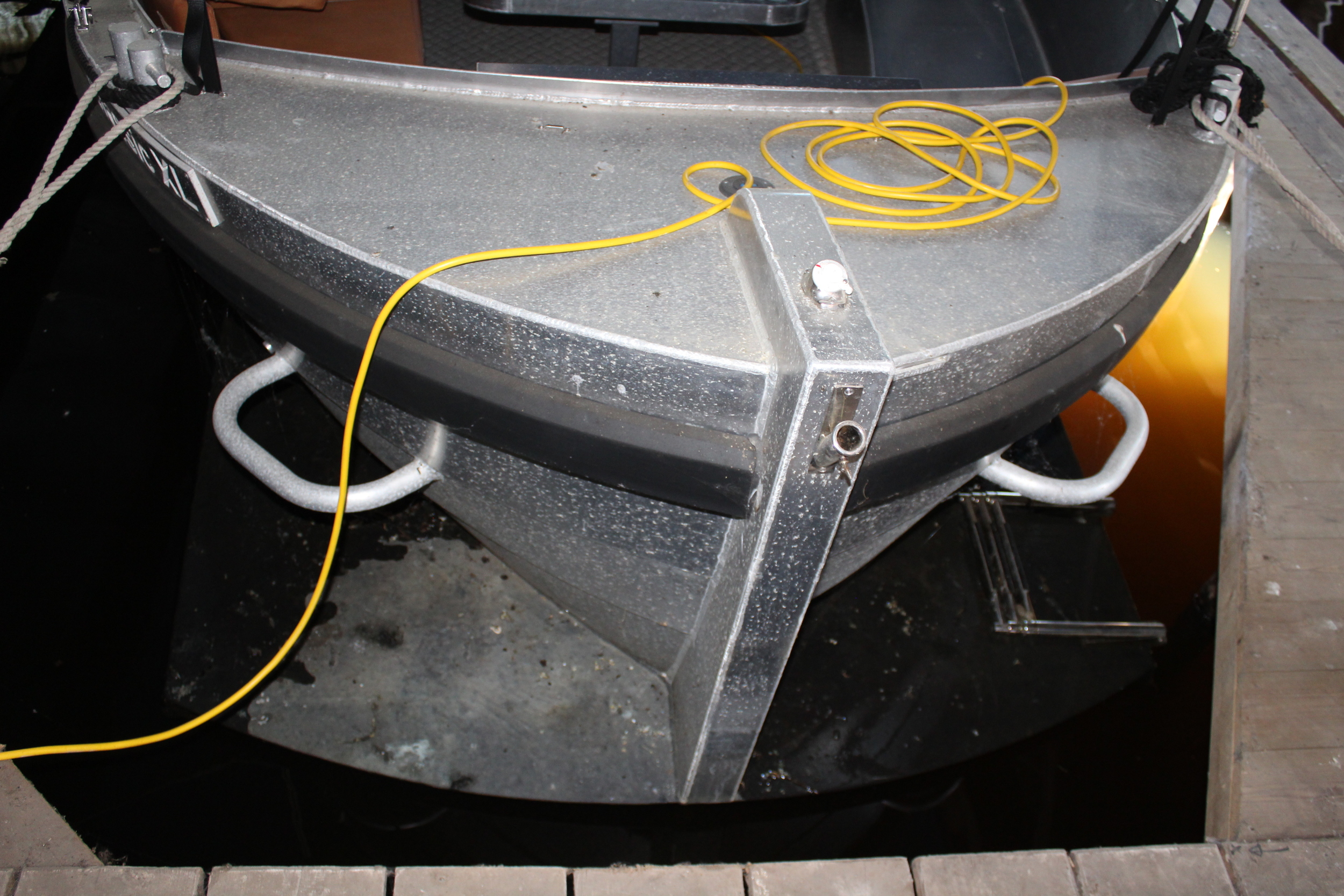 Black Fish Cabin 850 XL