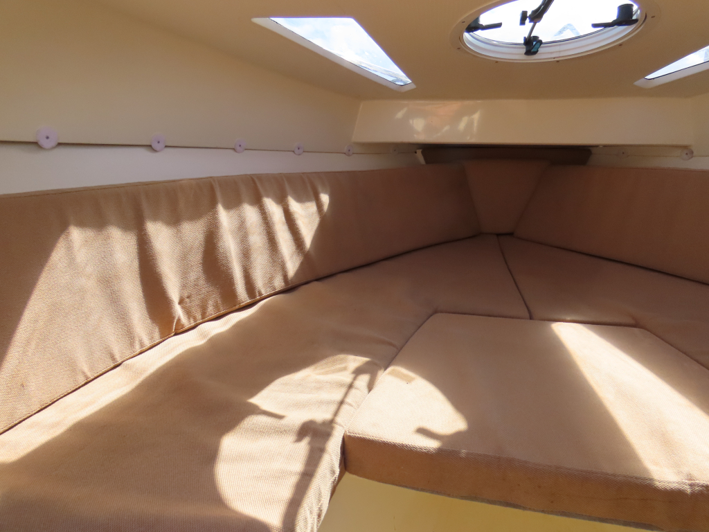 Prins 580 Cabin