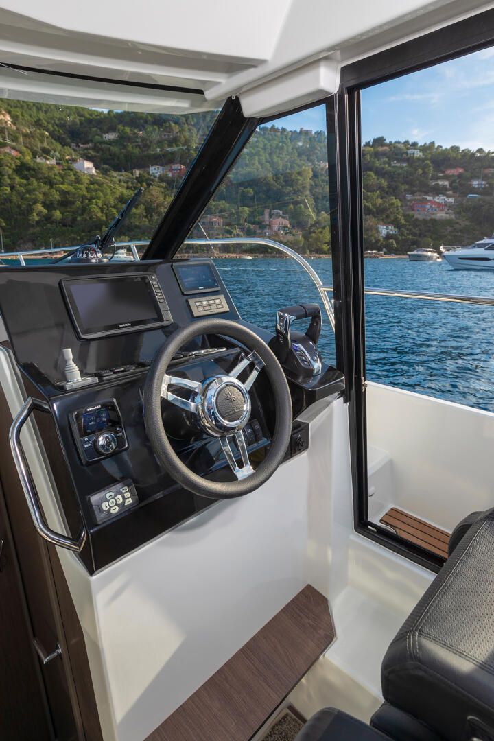 Jeanneau Merry Fisher 895 serie 2. Dit schip is aanwezig op de Yamaha stand van hiswa te water 2026.