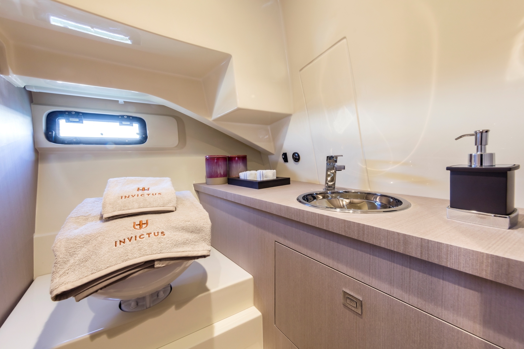 Invictus yachts Invictus 280 gts