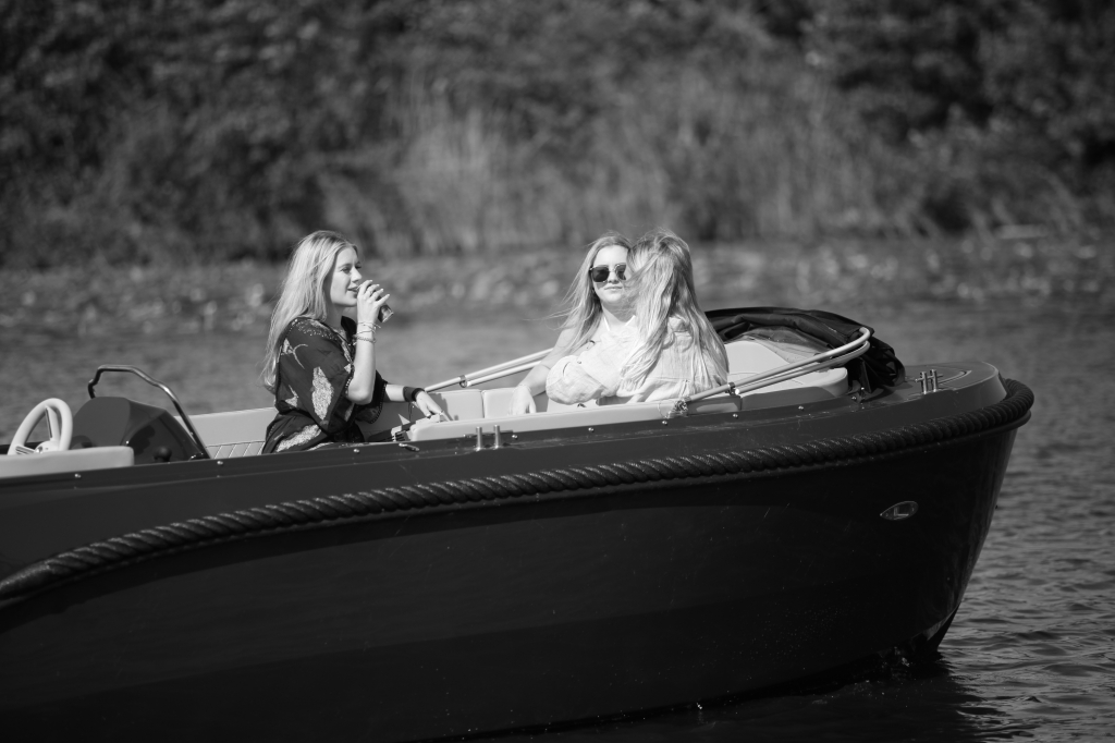 Oud Huijzer 600 Tender al 24 JAAR KWALITIEIT !!