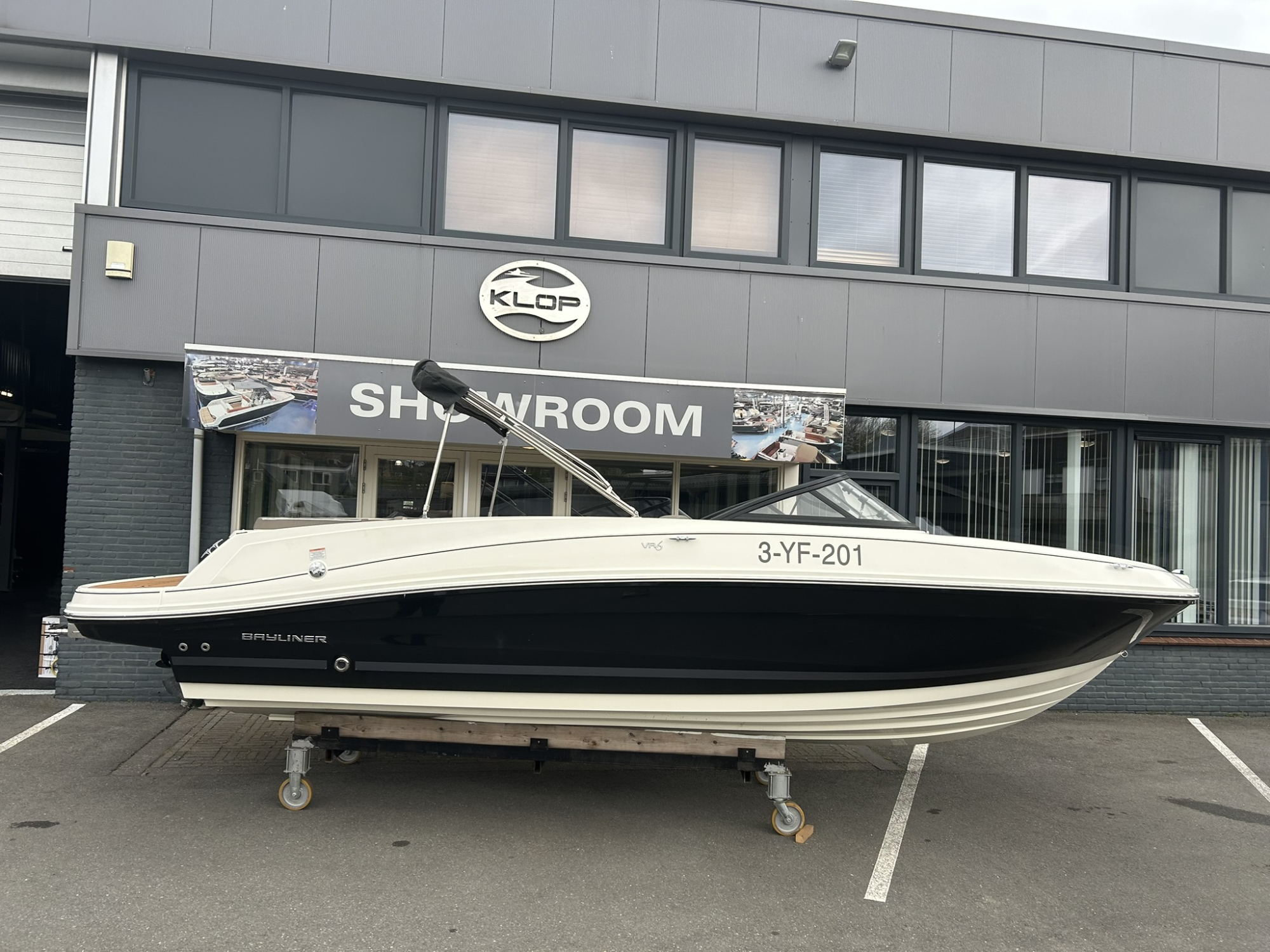 Bayliner VR6 met Mercruiser 4.5L 250 pk -  bouwjaar 2020