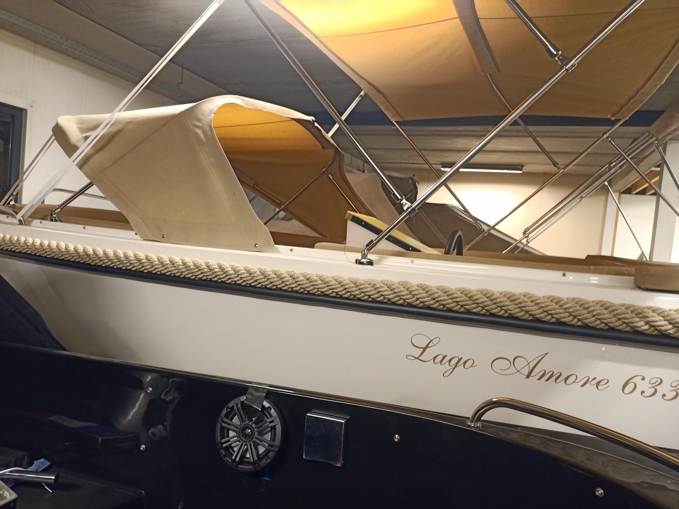 Lago Amore 633 en 606, 595