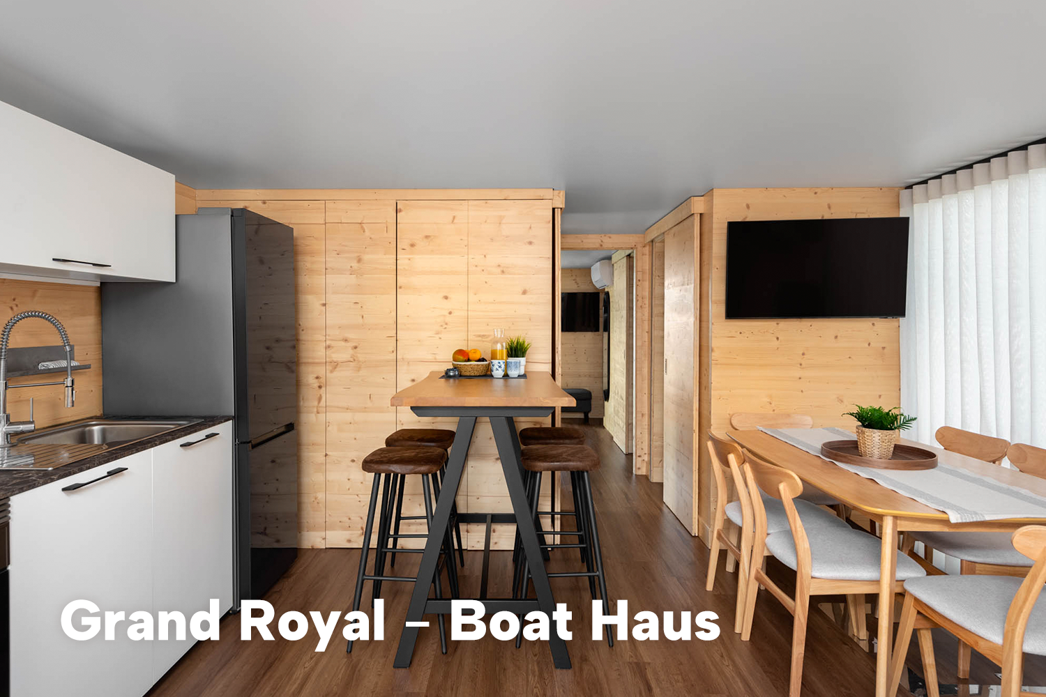 Boat Haus Mediterranean 12X4,5 ROYAL Houseboat
