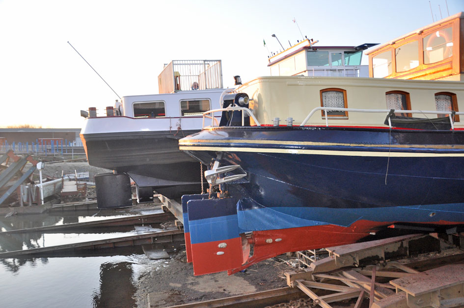 Luxe Motor 36.72, CBB Rijn