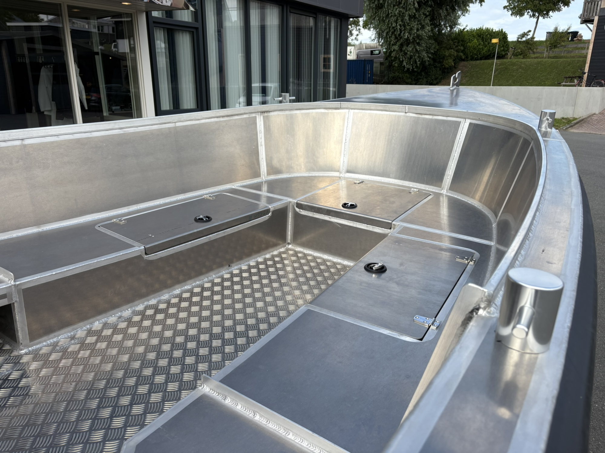 Van Vossen sloep 600 op voorraad