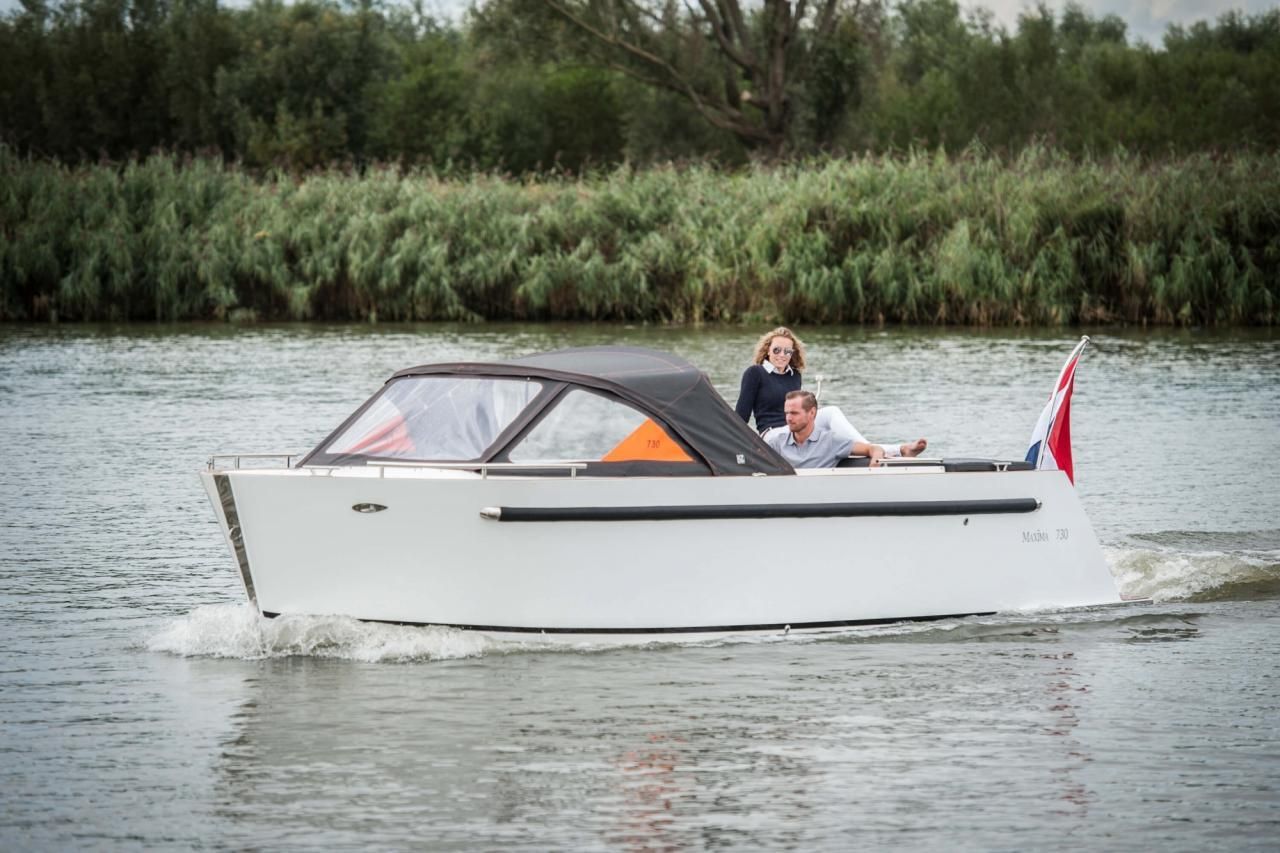 Maxima 730 tender