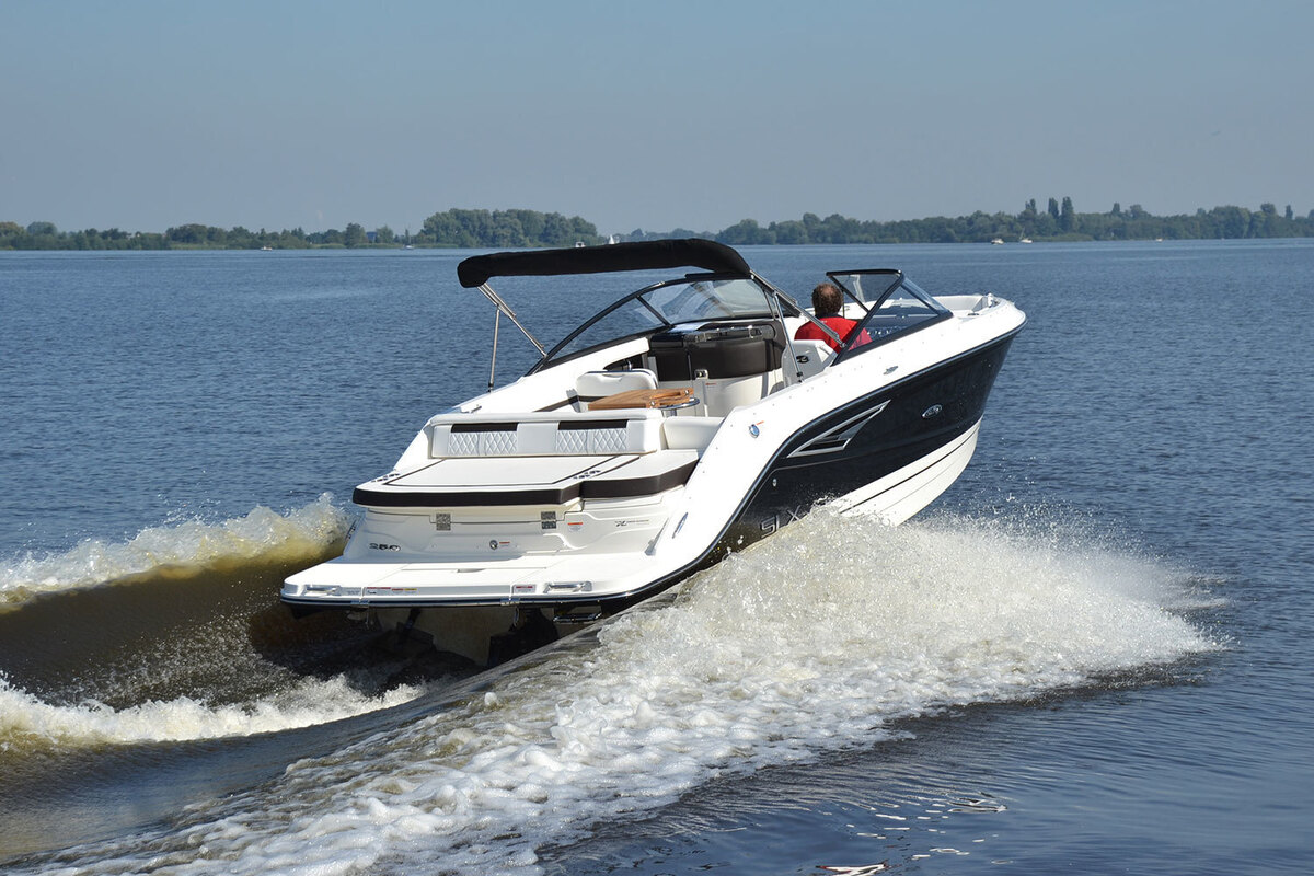 Sea Ray SLX 250