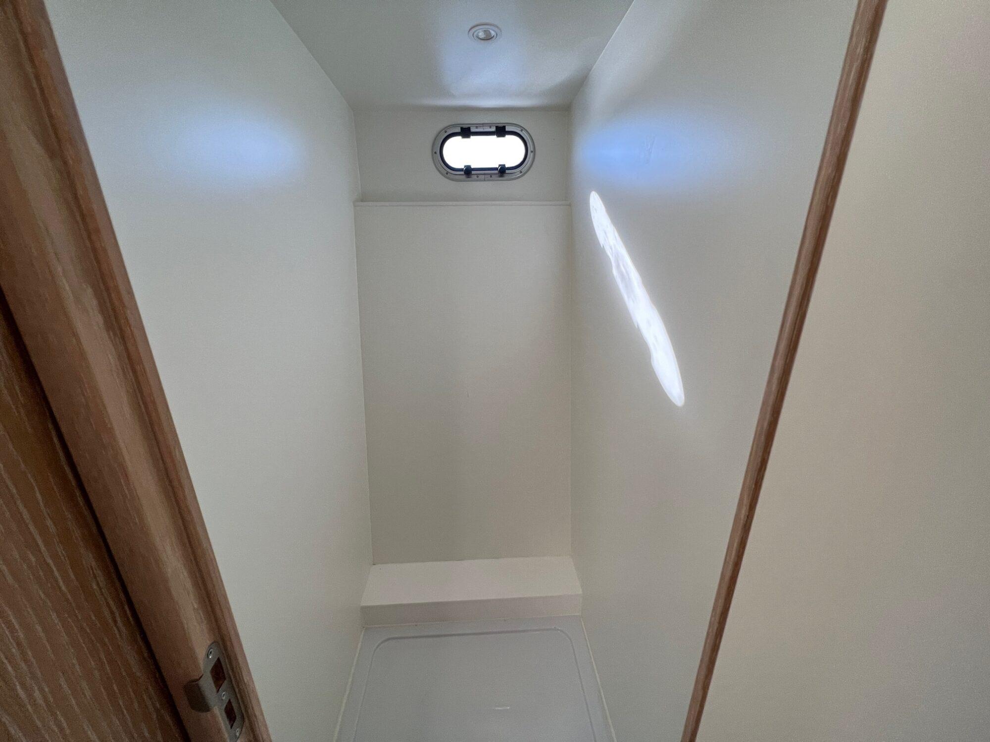 Van Vossen Van Vossen 12.80 AK