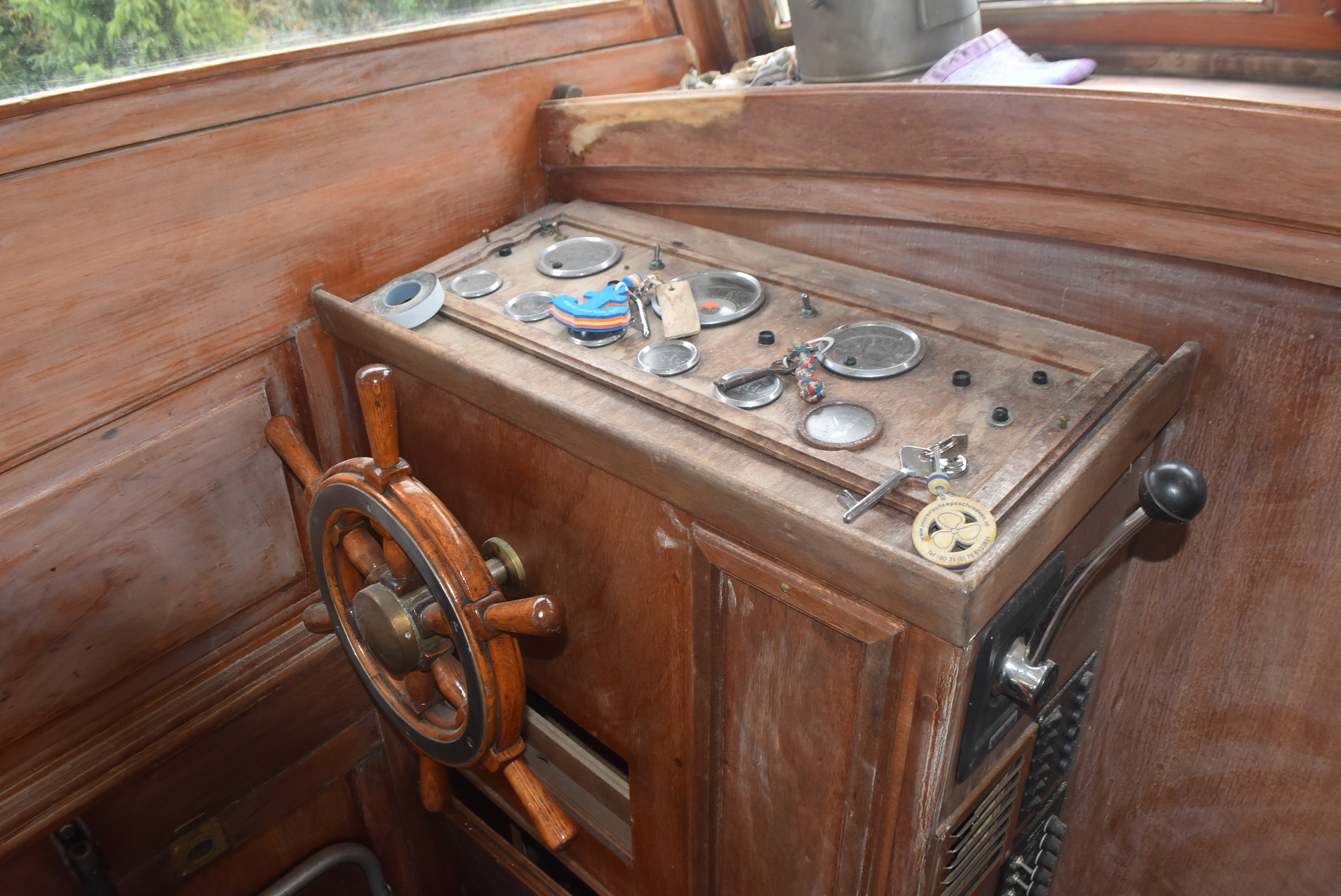 Bakdeksalonkruiser 9.00