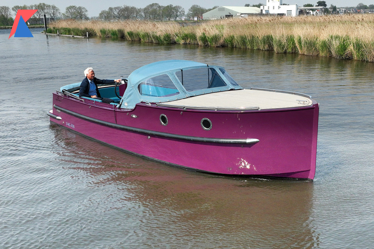 Waterman 8.0 Cabin