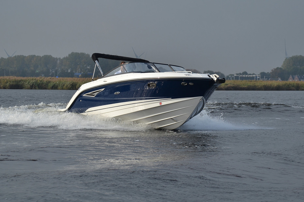 Sea Ray Sun Sport 250