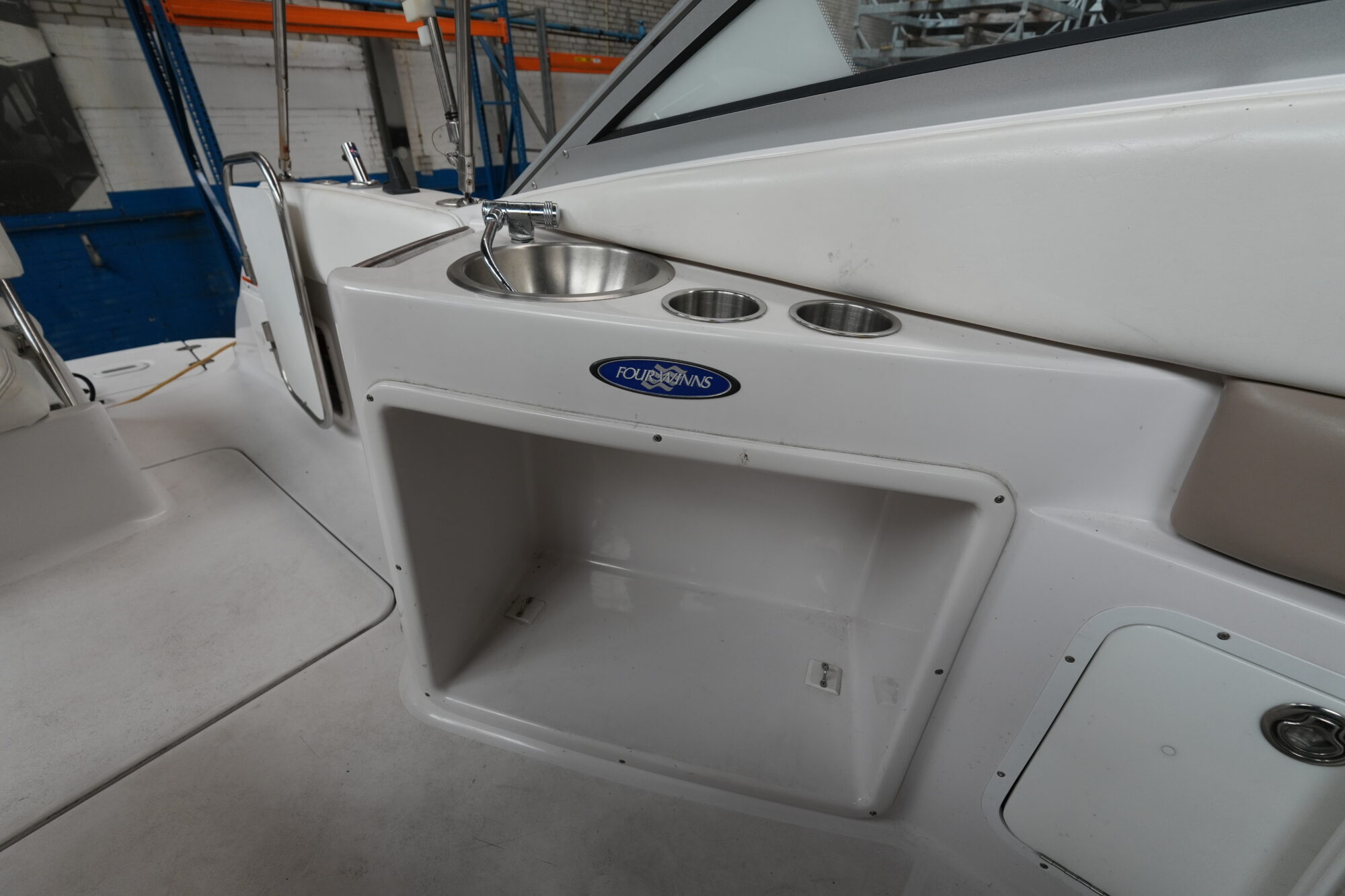 Four Winns 258 Vista