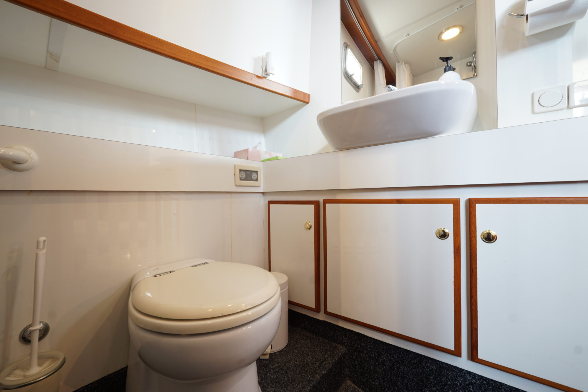 SK Kotter 12.50 Sedan