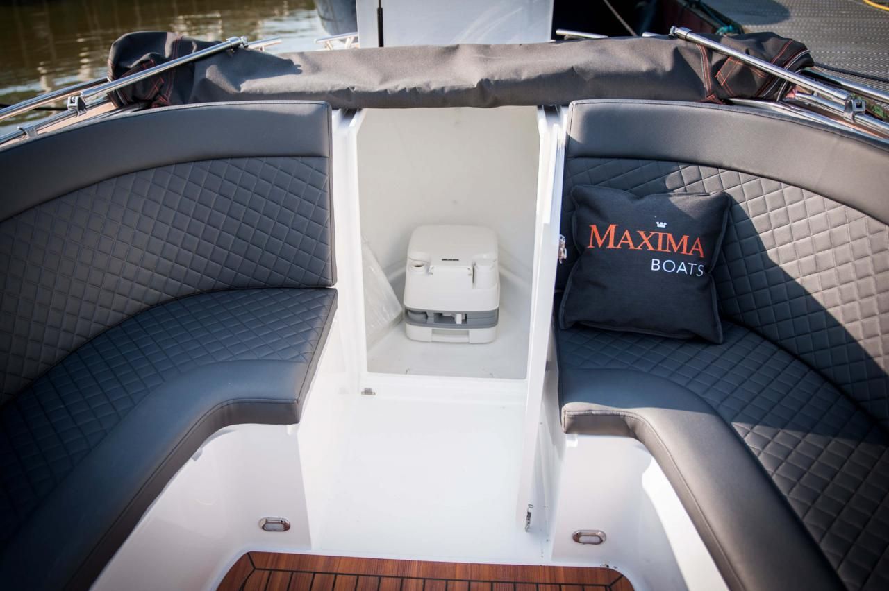 Maxima 730 tender
