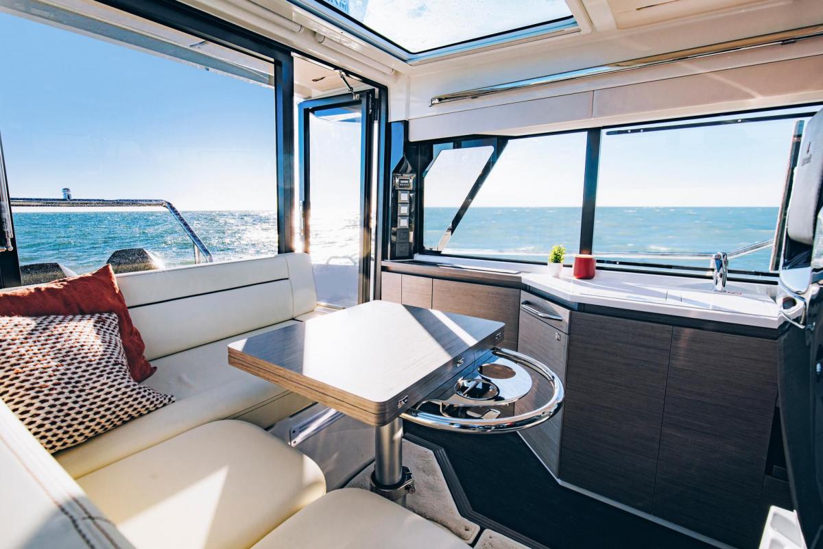 WELLCRAFT 38 EXPLORER