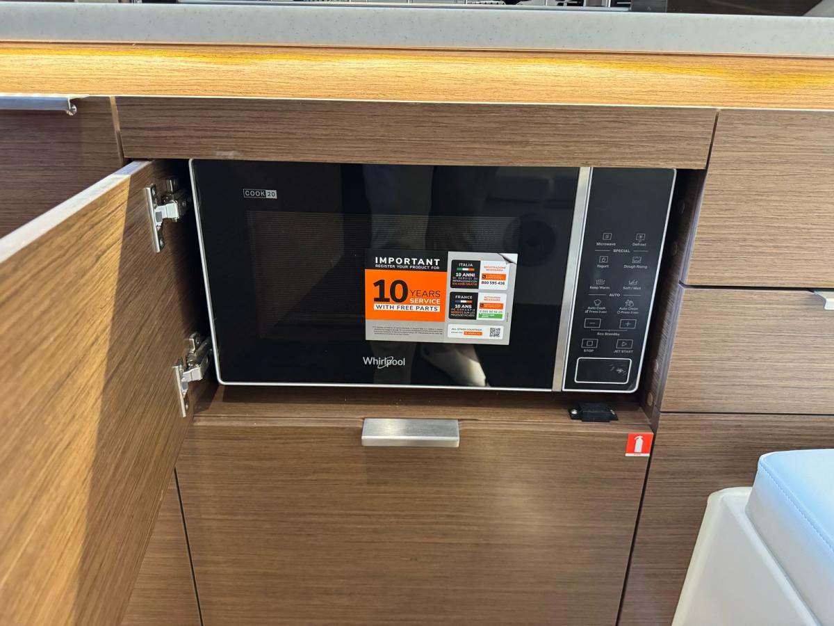 Jeanneau Cap Camarat 10.5 WA S2 op voorraad