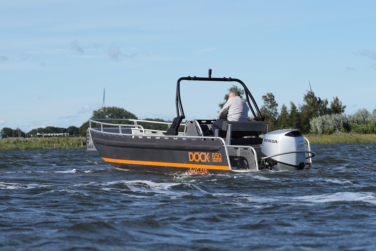 Dock Steel 650