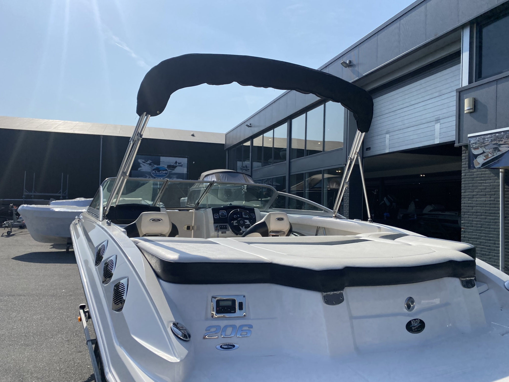 Chaparral Chapparral 206 ssi met Mercruiser 4.3MPI 220 pk!