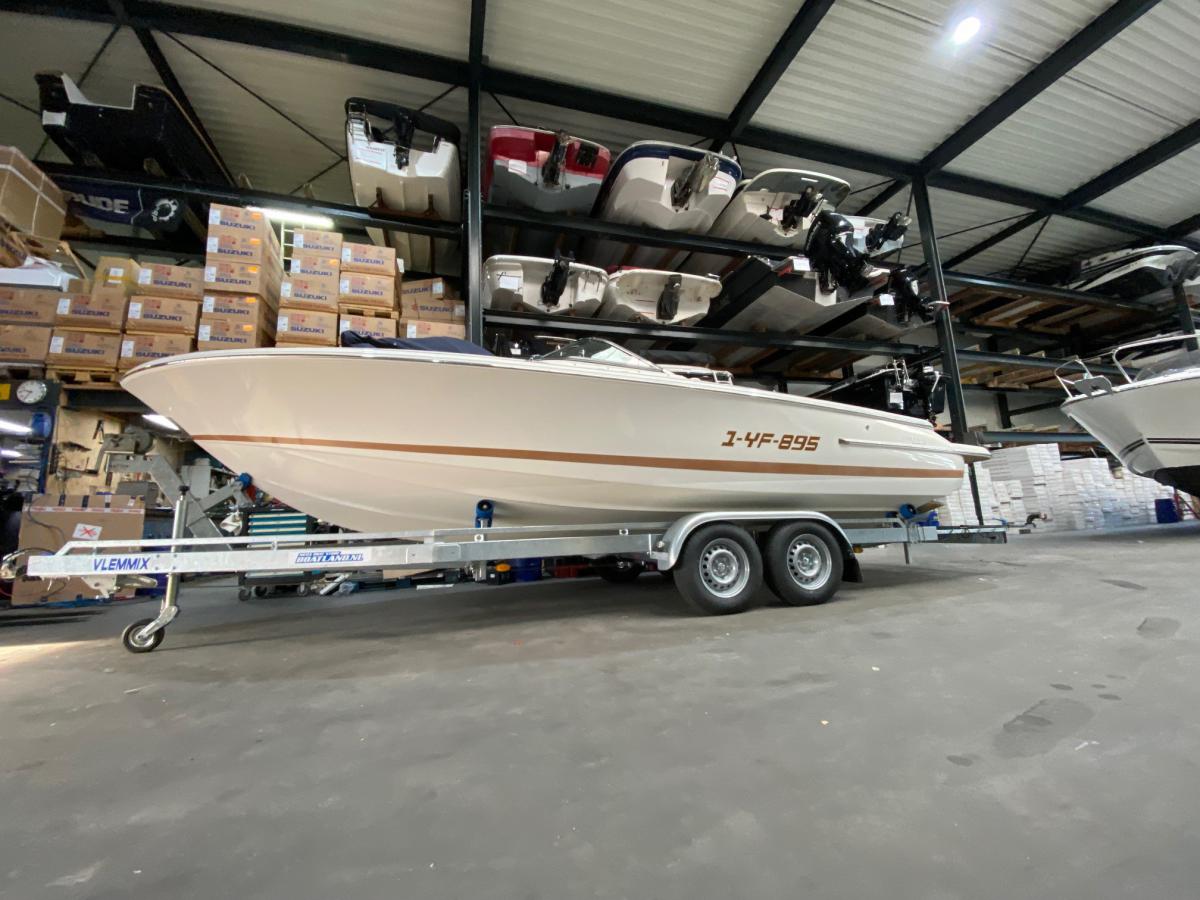 Vlemmix 2700 kg trailer 700