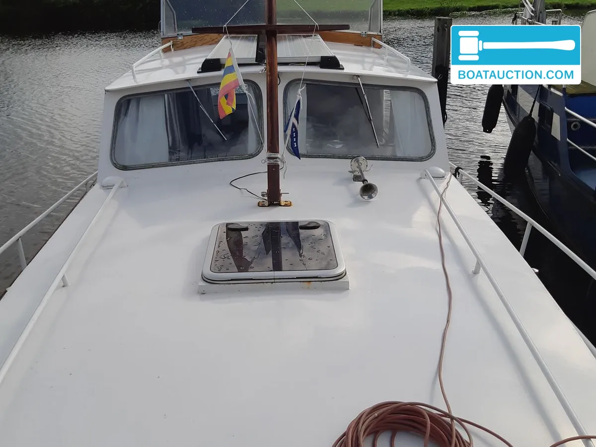 Motorboat 960