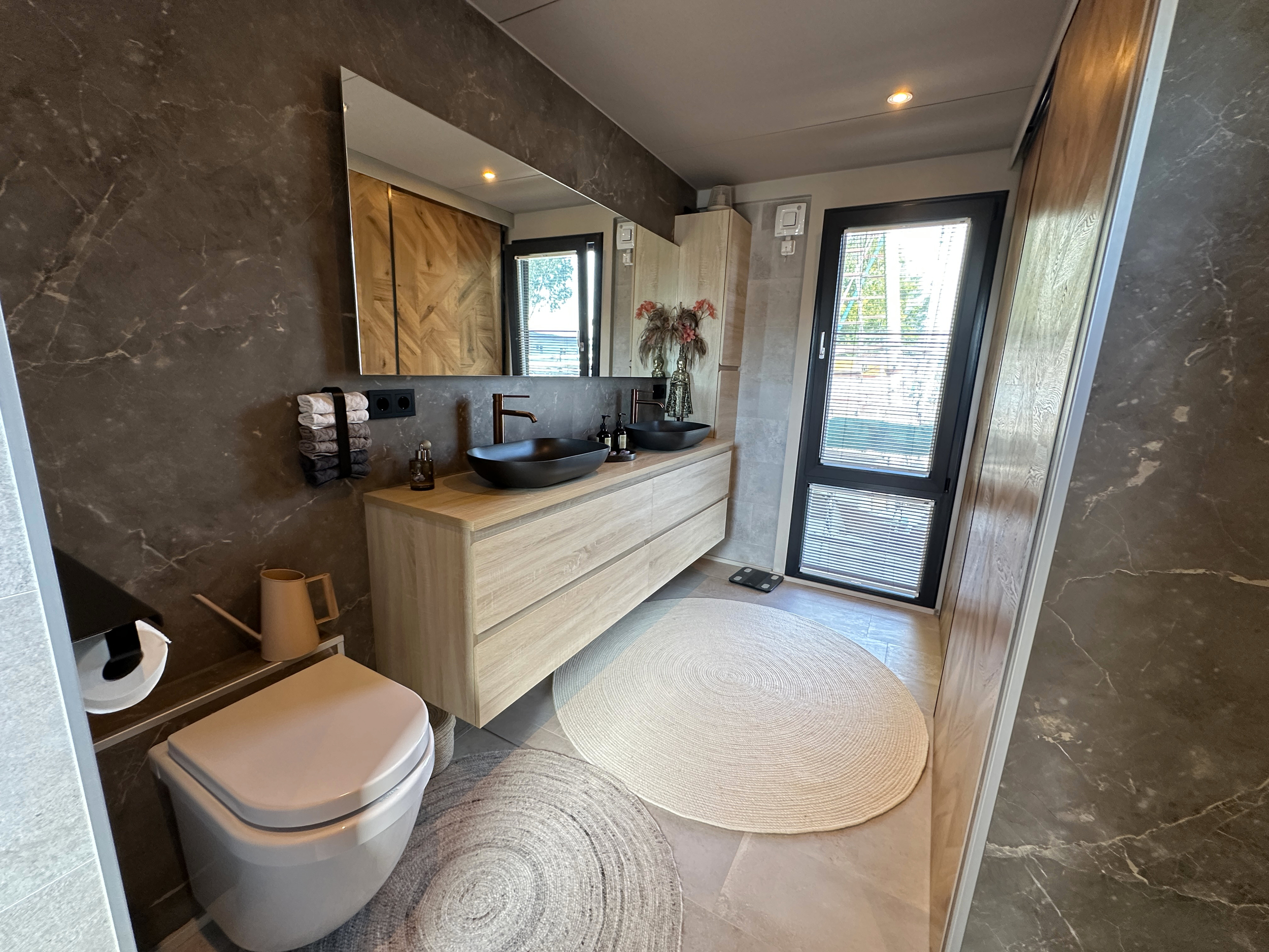 HT-Lofts Houseboat 15m Electric Propulsion