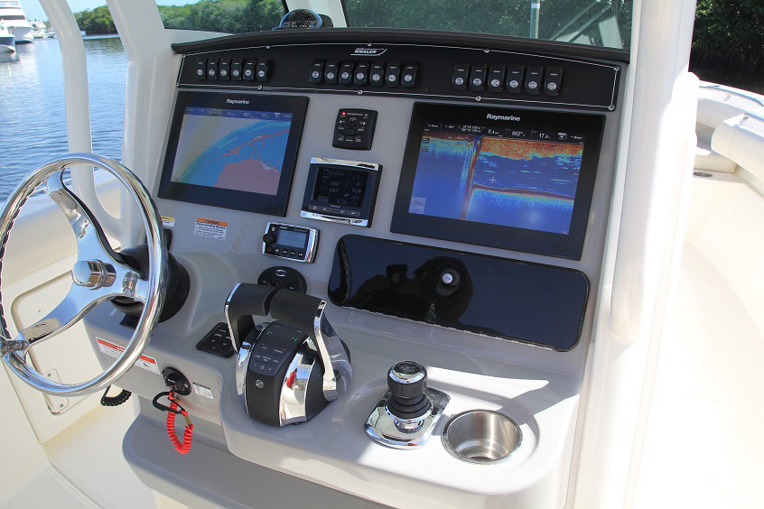 Boston Whaler 280 Outrage