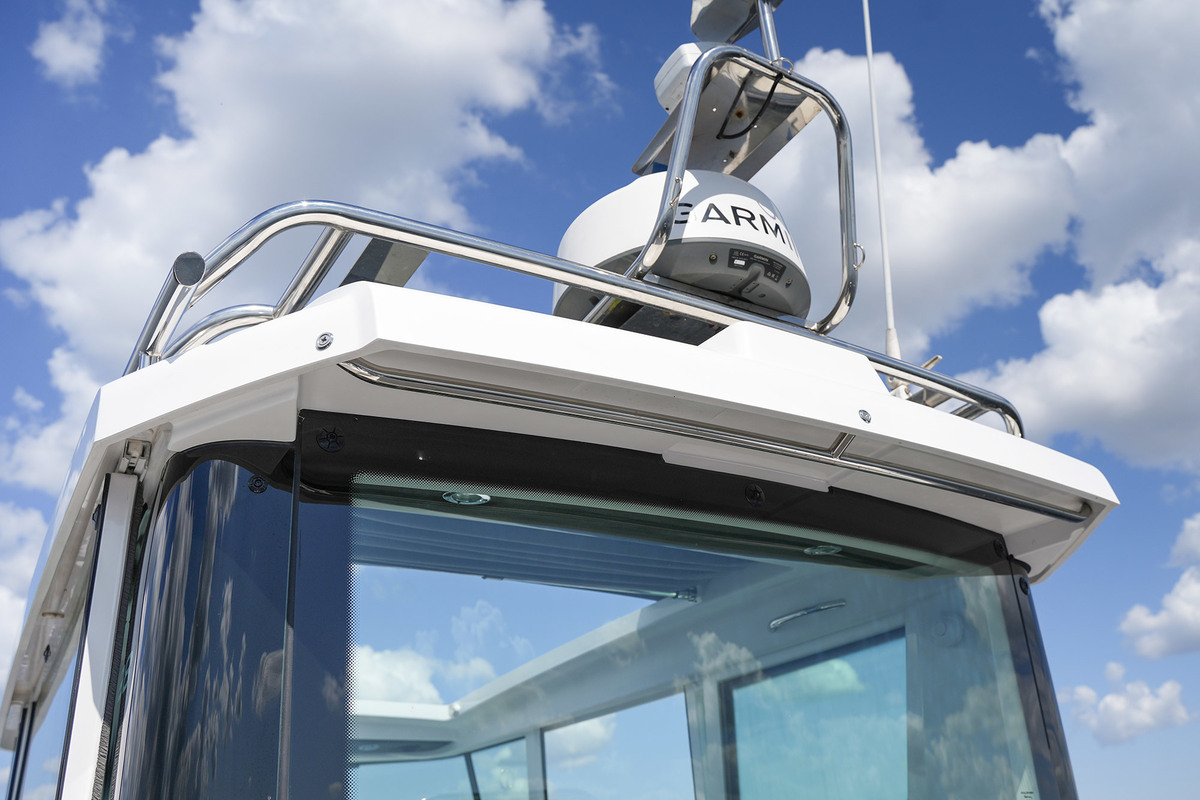 Axopar 28 Cabin