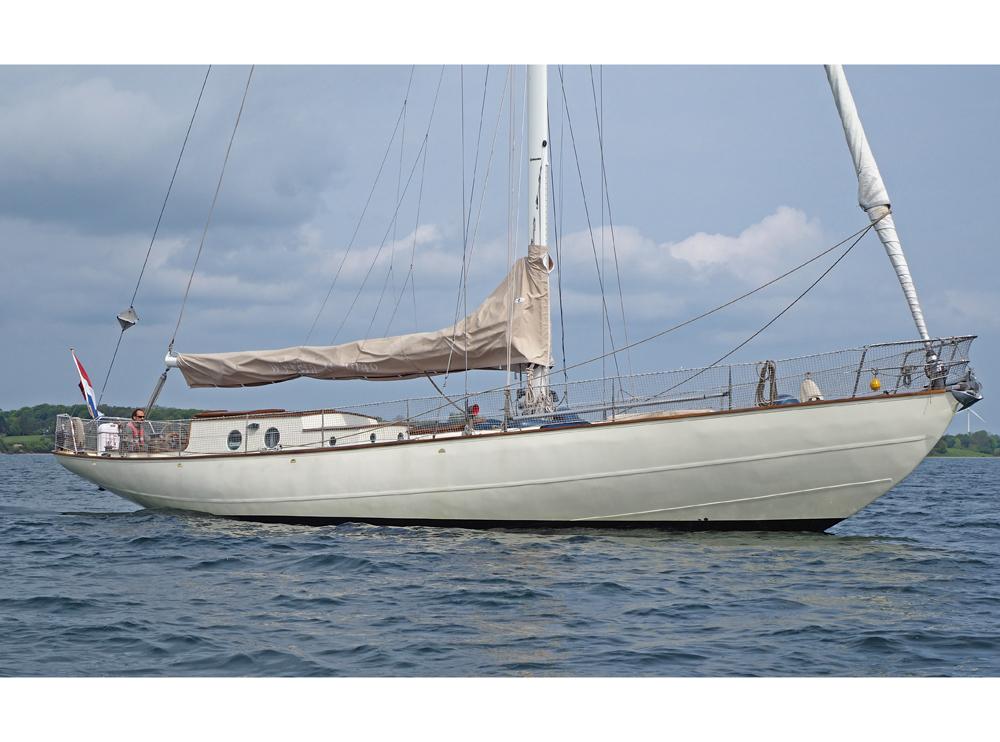Sailboat W.R. Murdoch Classic Sloop 55