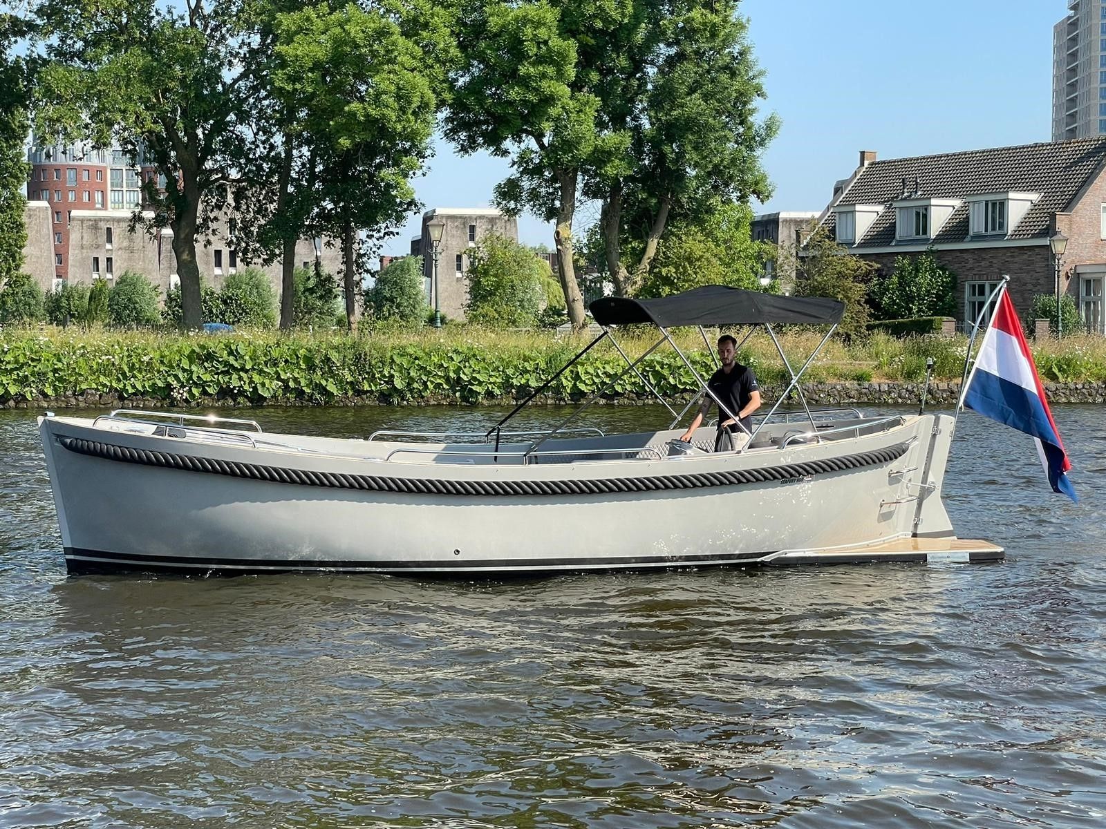 Seafury 900 Soft-top