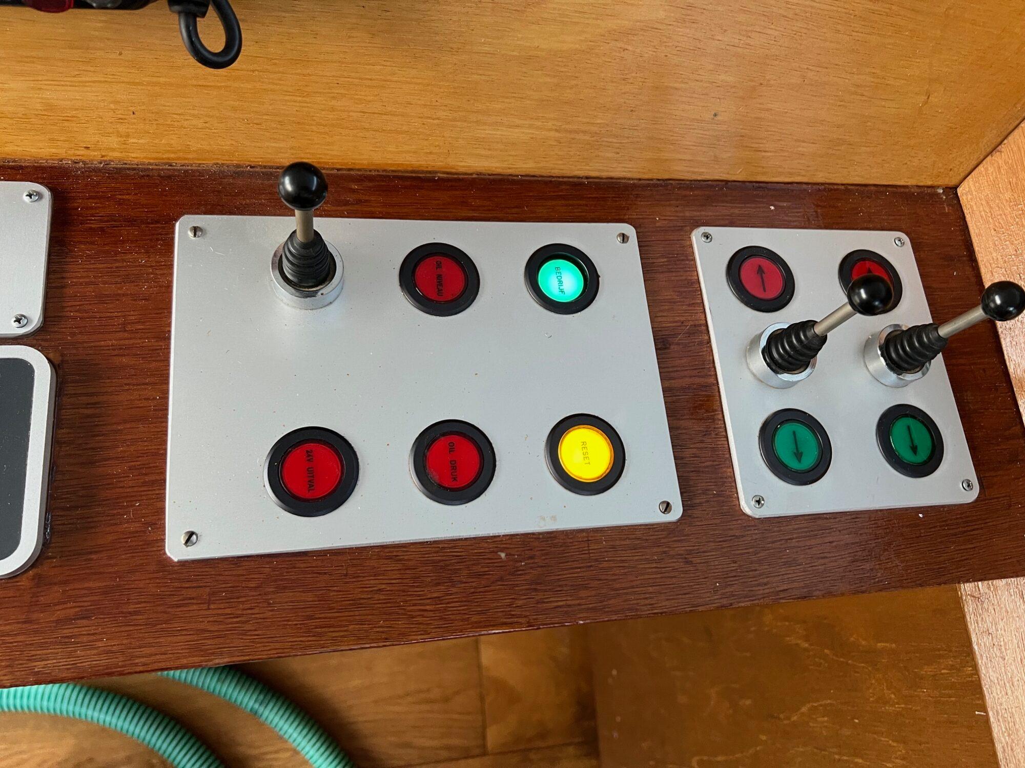 Luxe-Motor Luxe Motor 27.70 VS Varend Woonschip