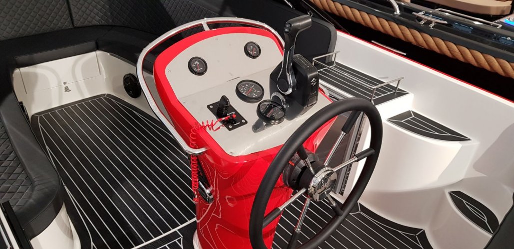 Primeur 710 tender DE GROOTSTE SLOEPENSHOWROOM VAN NEDERLAND