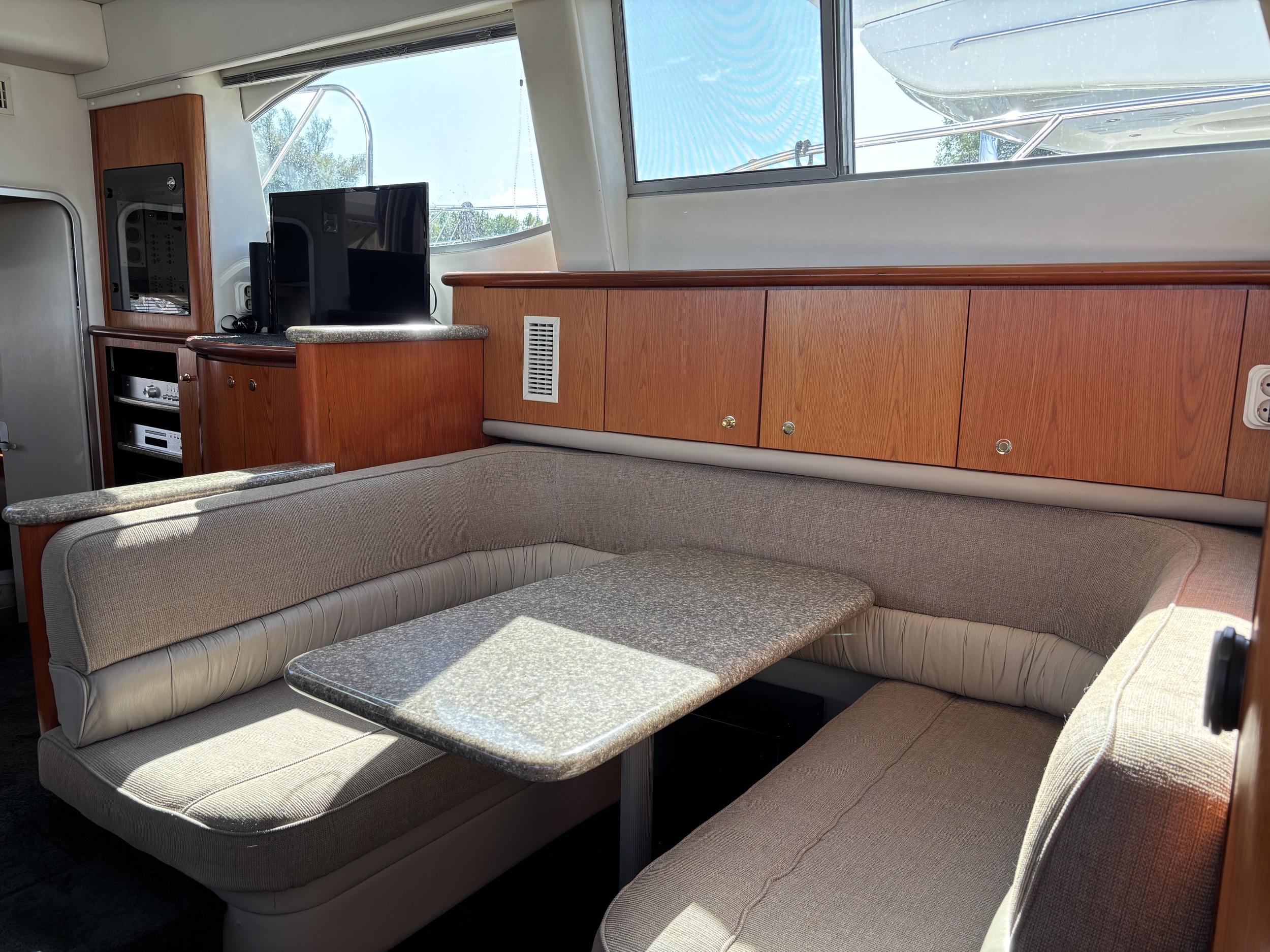 Maxum 4100 SCA