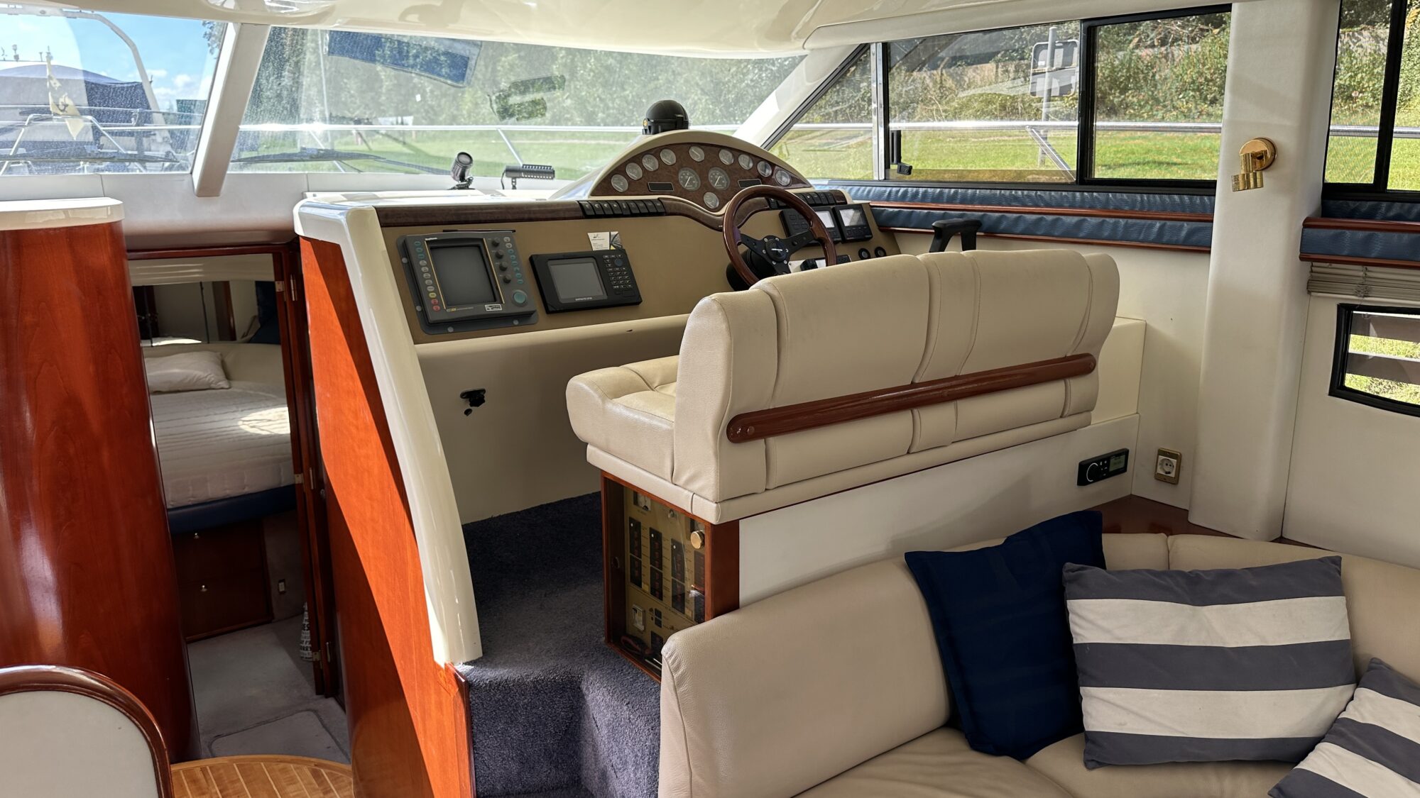 Fairline Phantom 40 Flybridge