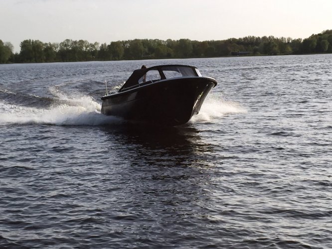 Primeur 700 Tender DE GROOTSTE SLOEPENSHOWROOM VAN NEDERLAND