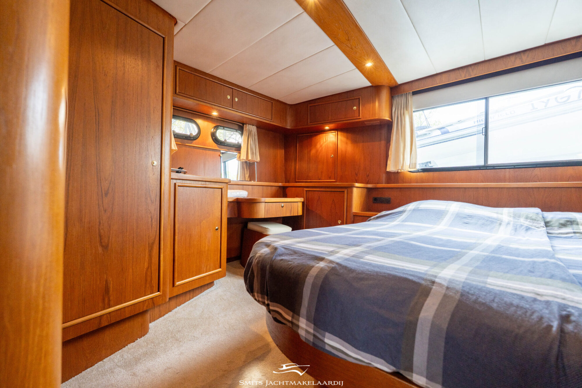 Van den Hoven Allure 155 Cabrio