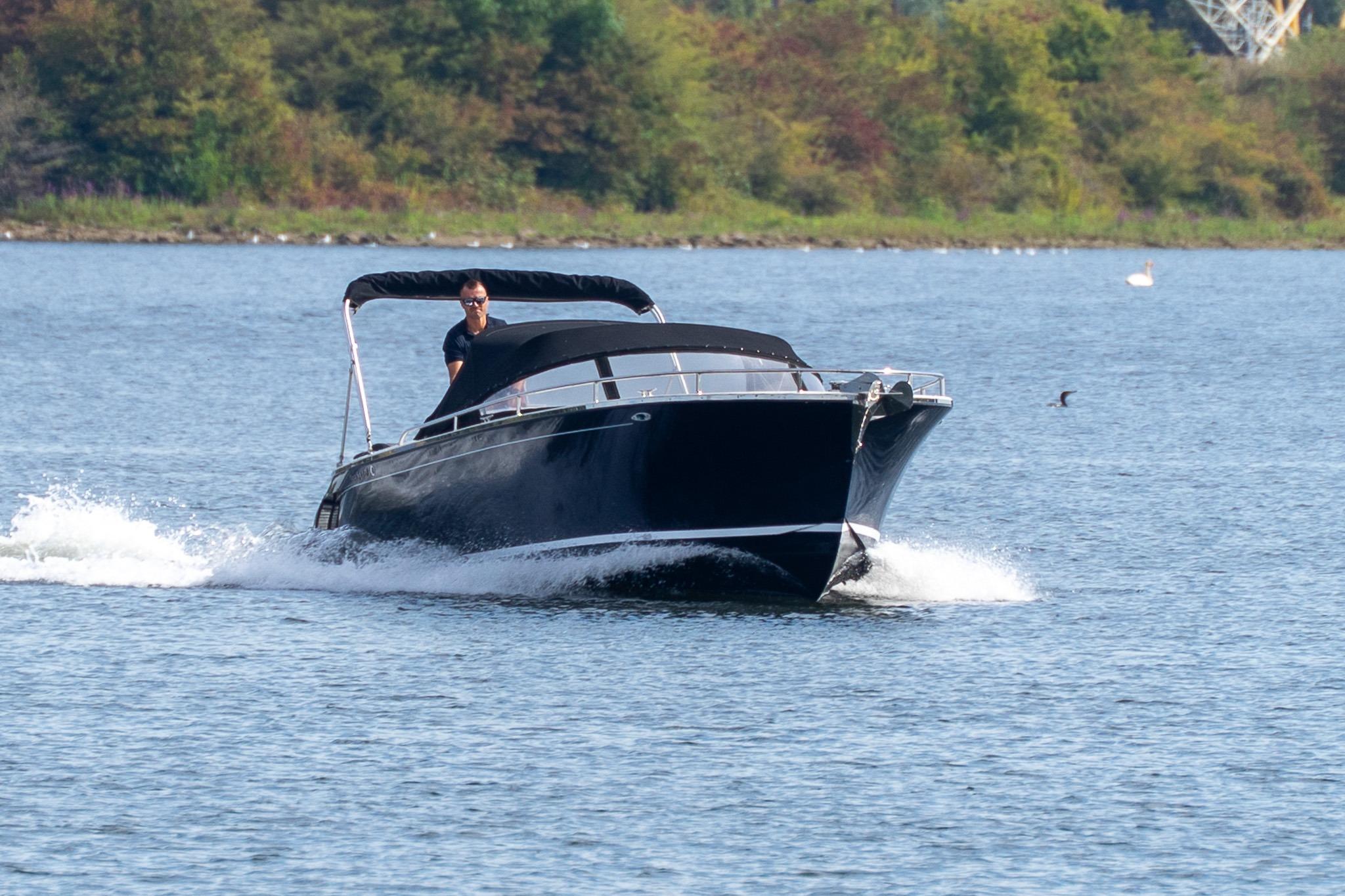 Tender Nauta Spirit 28 Cabin