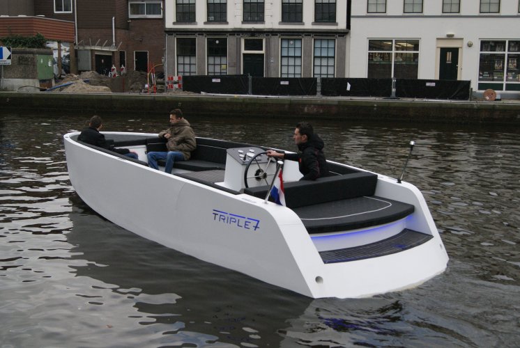 Triple 7 tender 