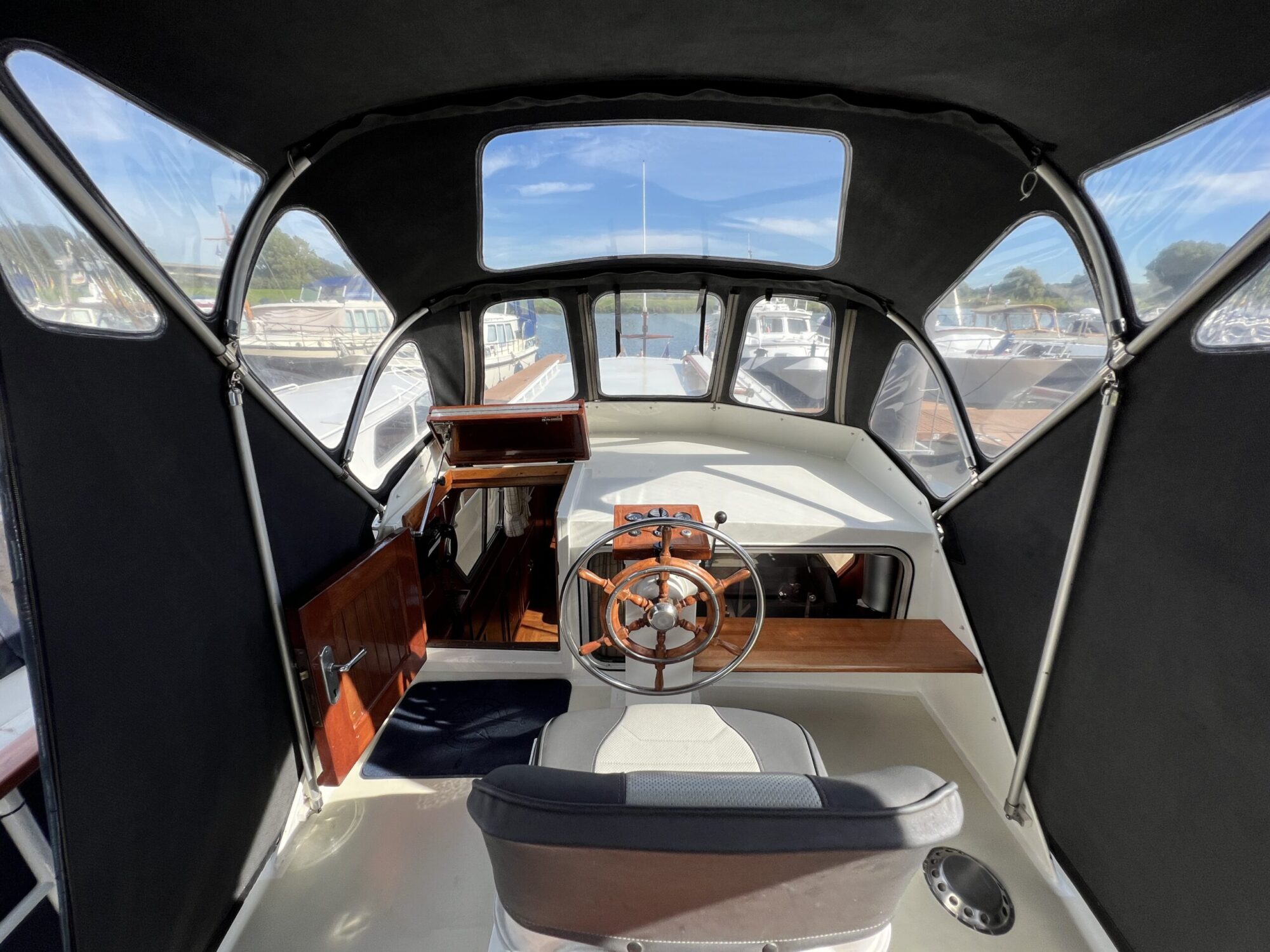 Beachcraft 11.30 AK Cabrio