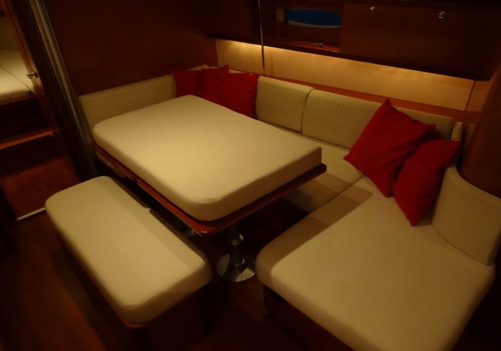 Beneteau Oceanis 40 hoofdfoto