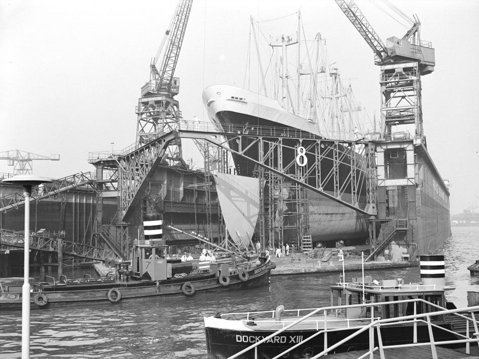 Dockyard 13, Motor tender