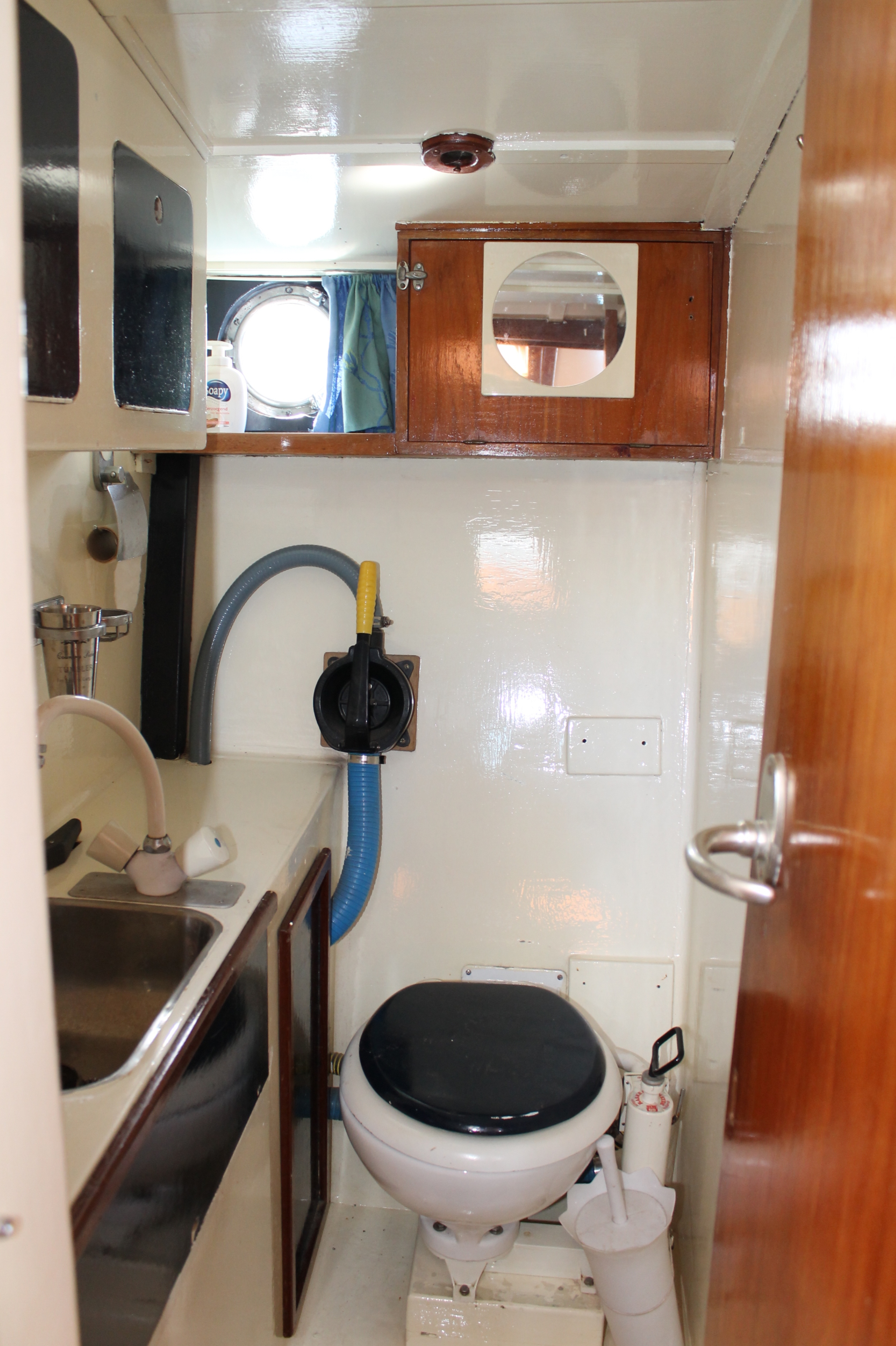 Pieter Beeldsnijder Gouwzee 3A