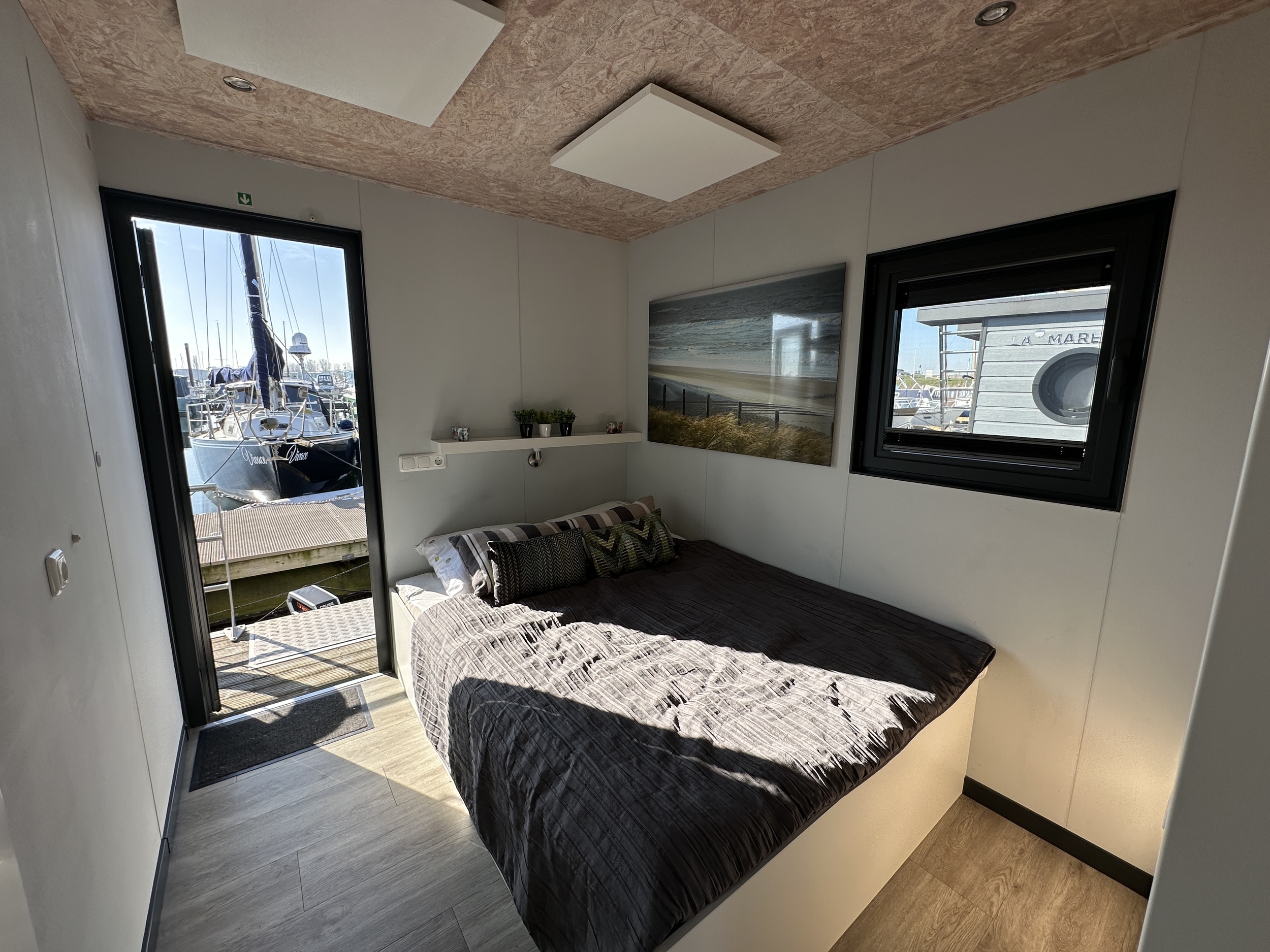 Gielissen Marin Home 32 Tiny Houseboat