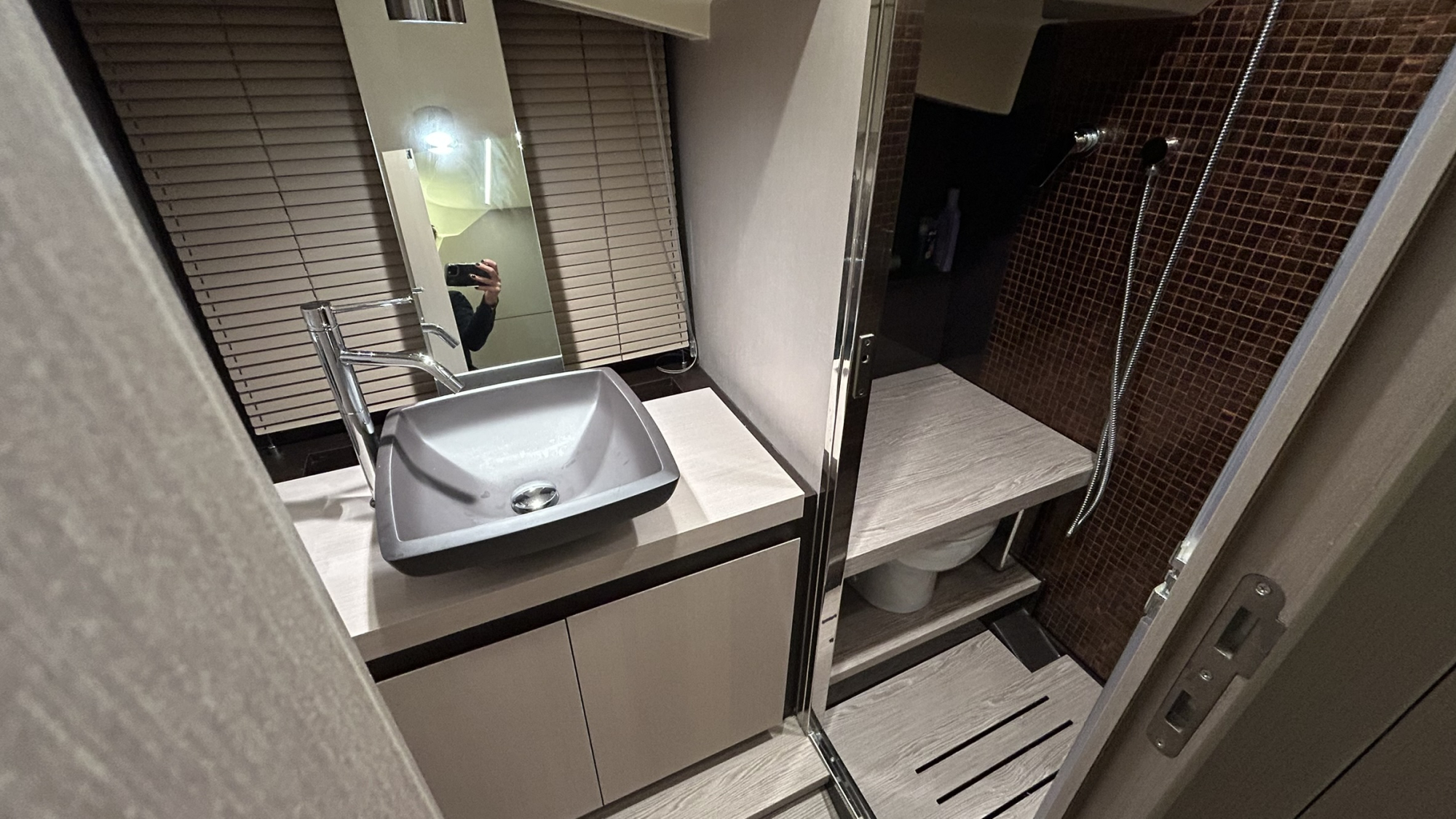 Invictus yachts Invictus GT 370 met 2x Volvo Penta D4 320 pk