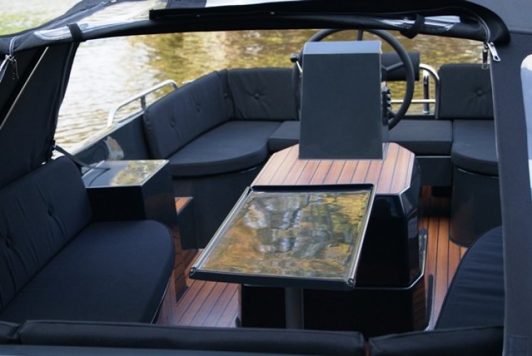 Primeur 600 tender DE GROOTSTE SLOEPENSHOWROOM VAN NEDERLAND