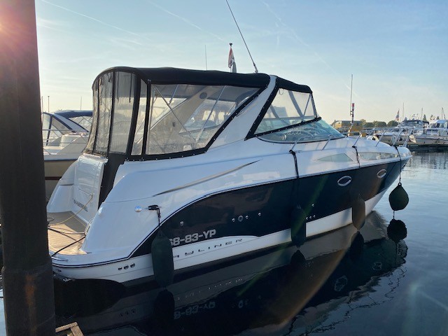 Bayliner 320 met 2x 260 pk Mercruiser van bouwjaar 2008!