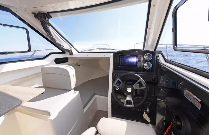 Quicksilver 705 Weekend