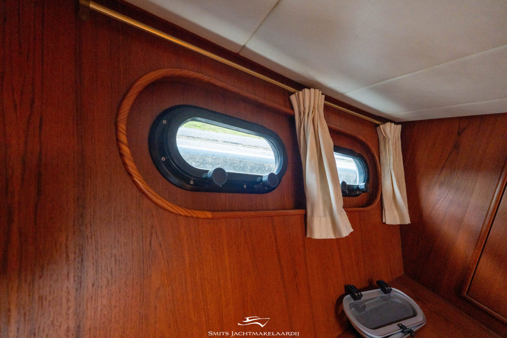Van den Hoven Allure 155 Cabrio